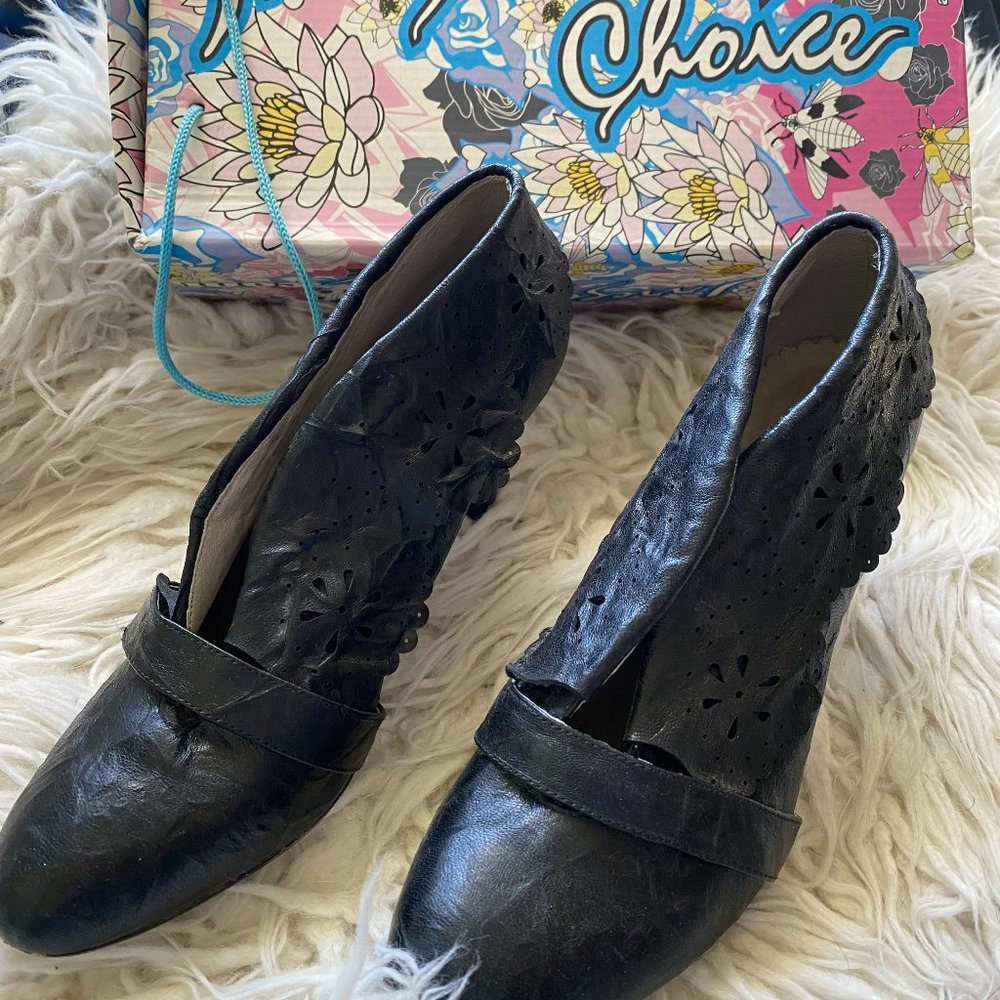 Irregular Choice Bootie Ankle Boots 7.5 38.5